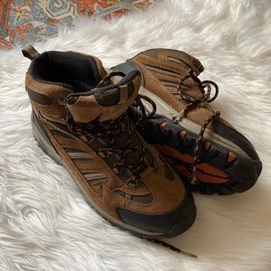 Outdoor Life Hiking Boots - 8